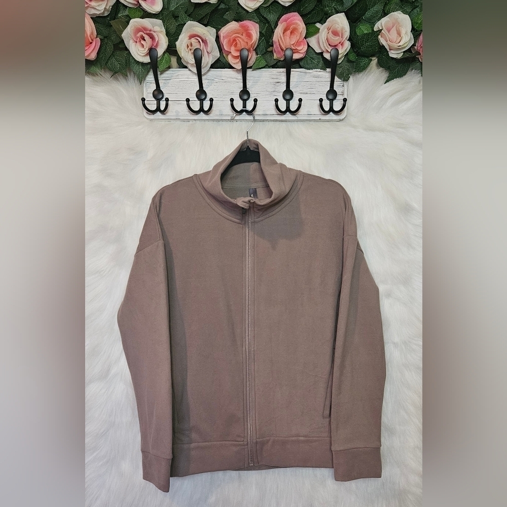 Mondetta Classic Ultra Soft Cowl Neck Zip Sweater (NWOT)